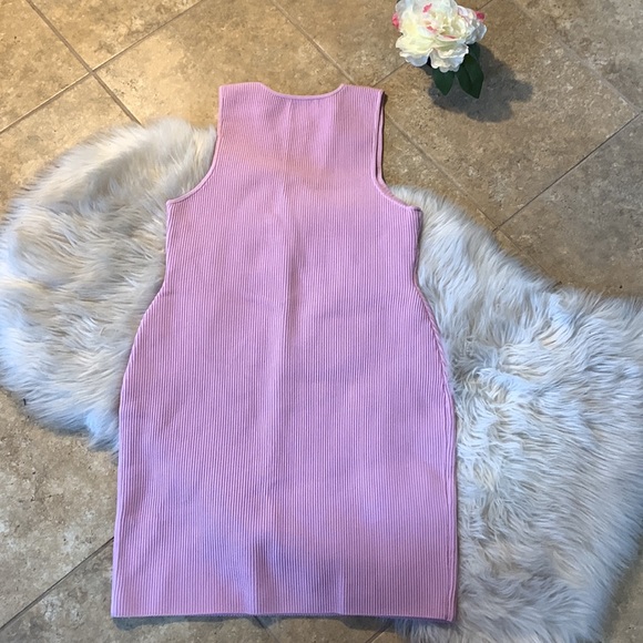 Aritzia Babaton Deep V Sculpt Knit Dress A25018 - Picture 6 of 9